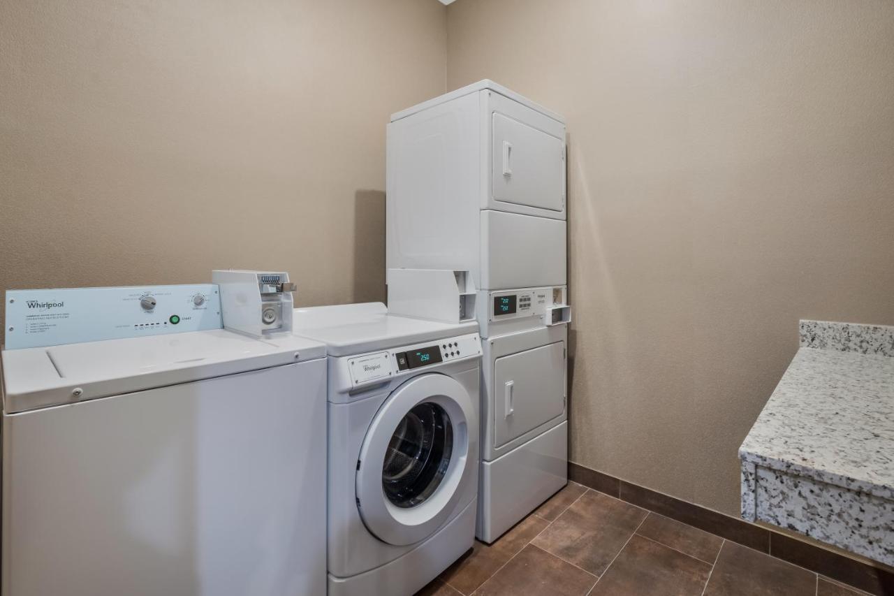 La Quinta Inn & Suites By Wyndham Sulphur Lake Charles 외부 사진